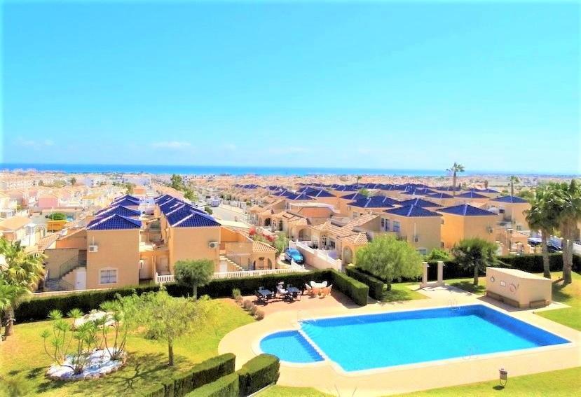 Апартаменты Penthouse Bellavista With Sea Views Торевьиа Экстерьер фото