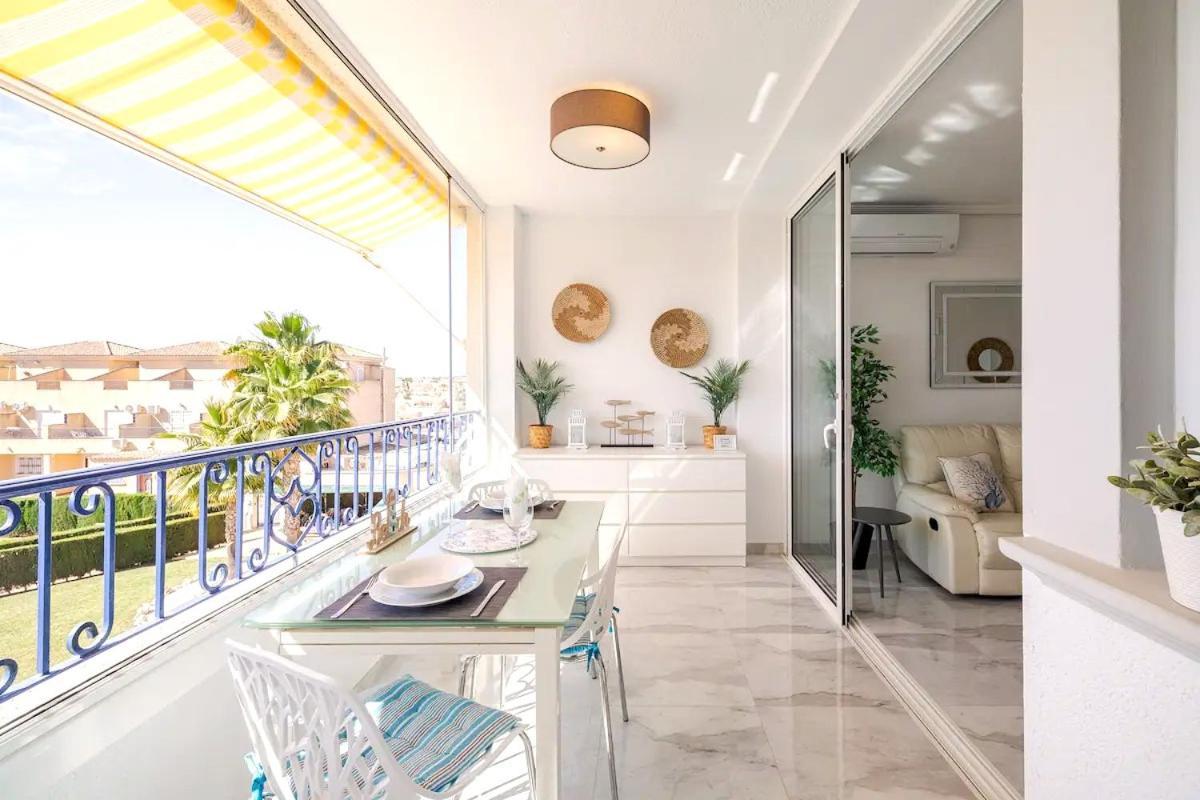 Апартаменты Penthouse Bellavista With Sea Views Торевьиа Экстерьер фото