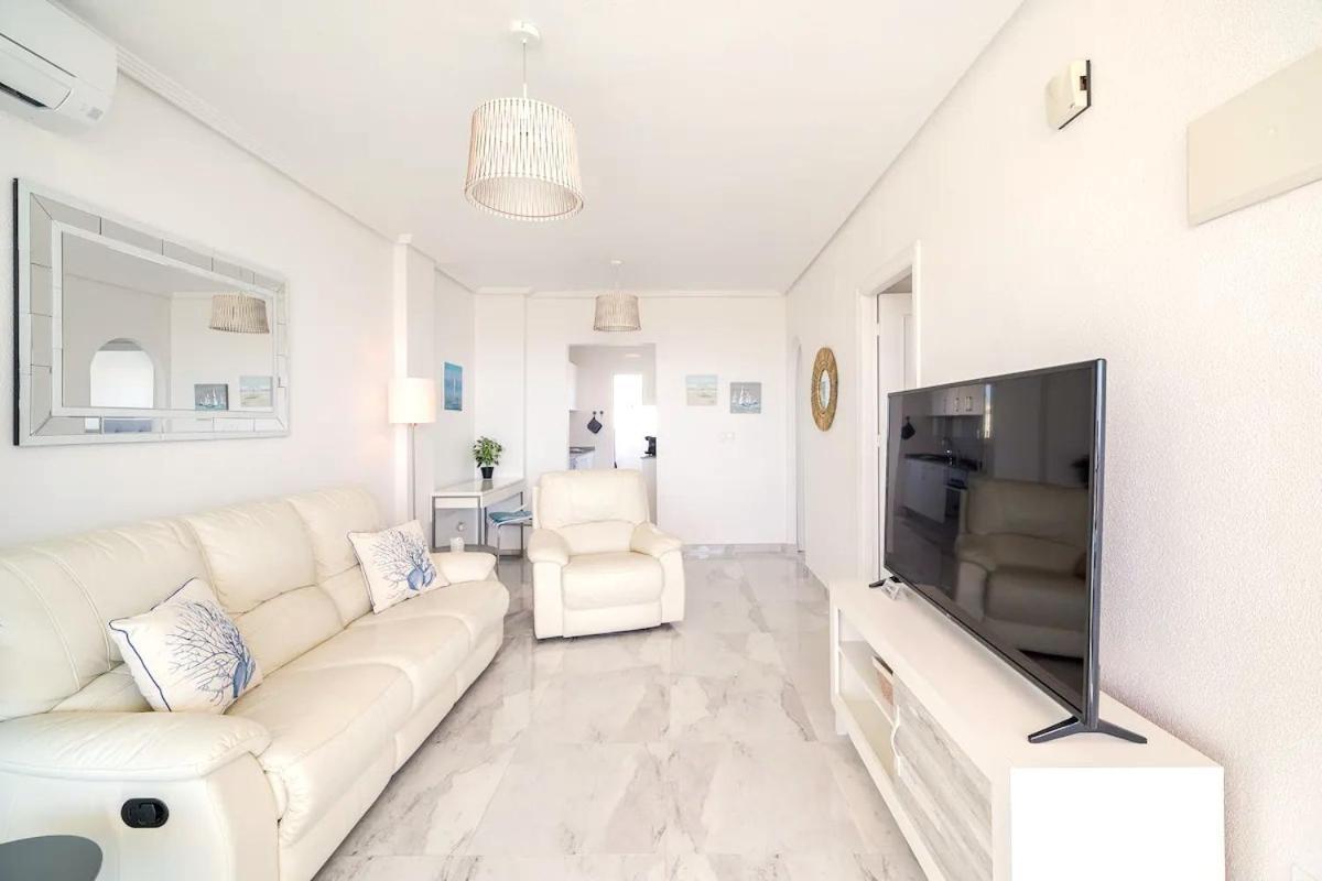 Апартаменты Penthouse Bellavista With Sea Views Торевьиа Экстерьер фото