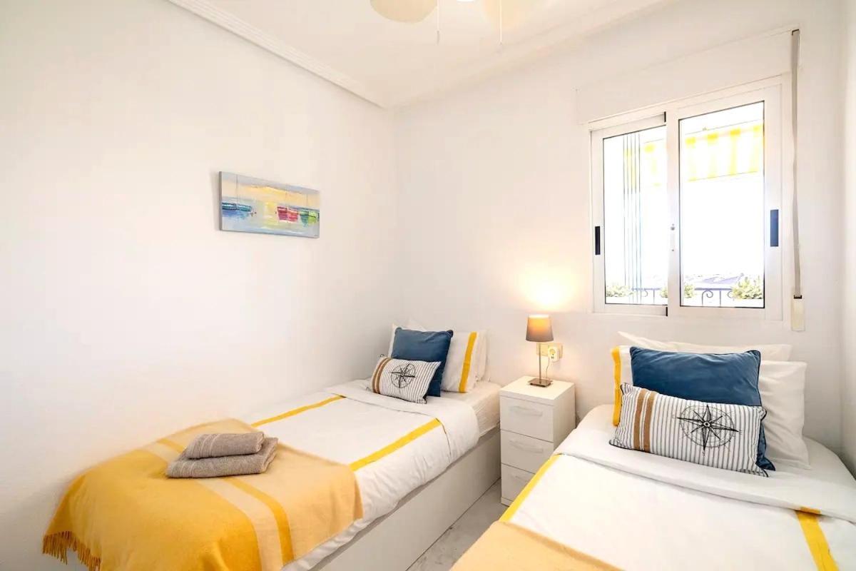 Апартаменты Penthouse Bellavista With Sea Views Торевьиа Экстерьер фото