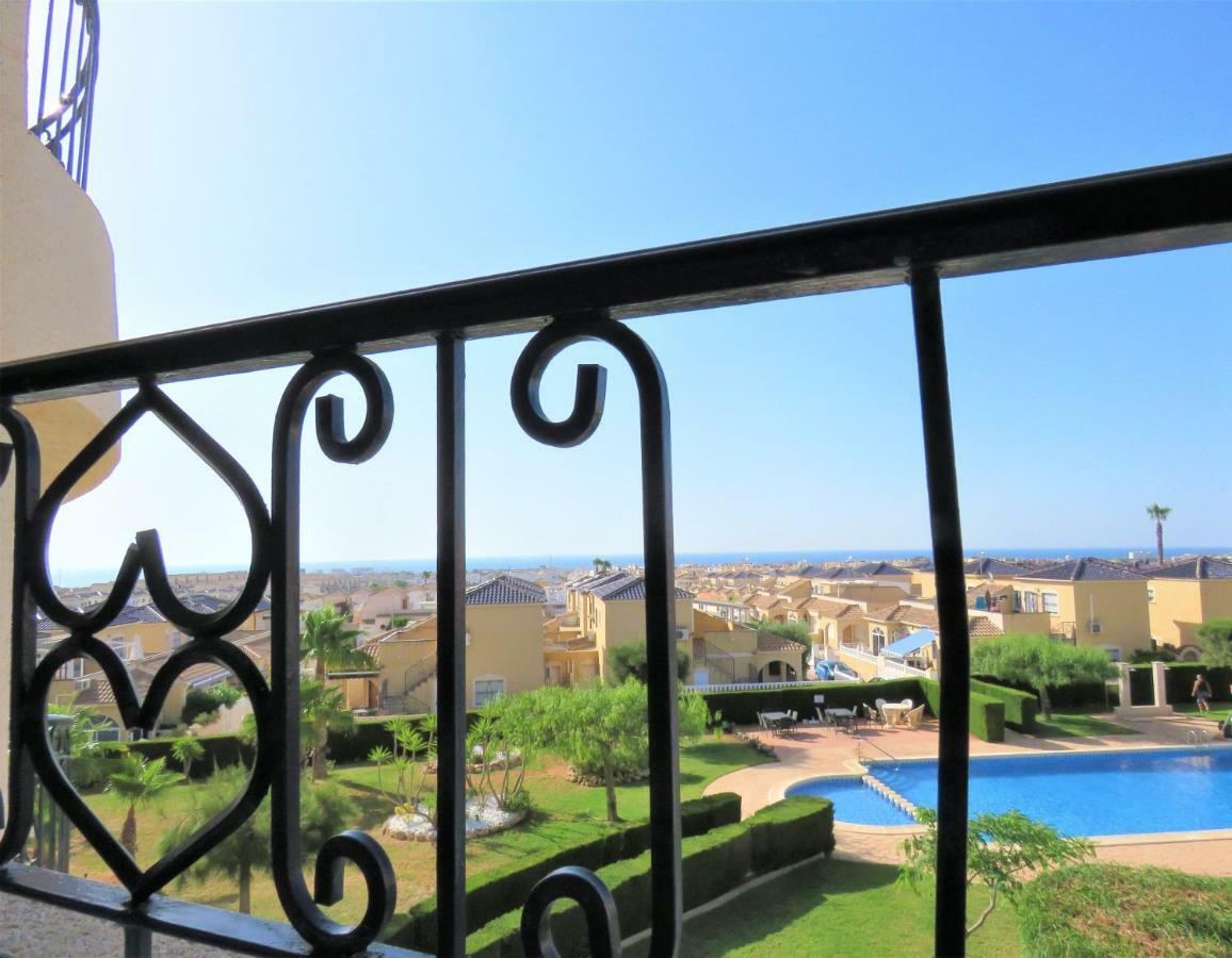 Апартаменты Penthouse Bellavista With Sea Views Торевьиа Экстерьер фото
